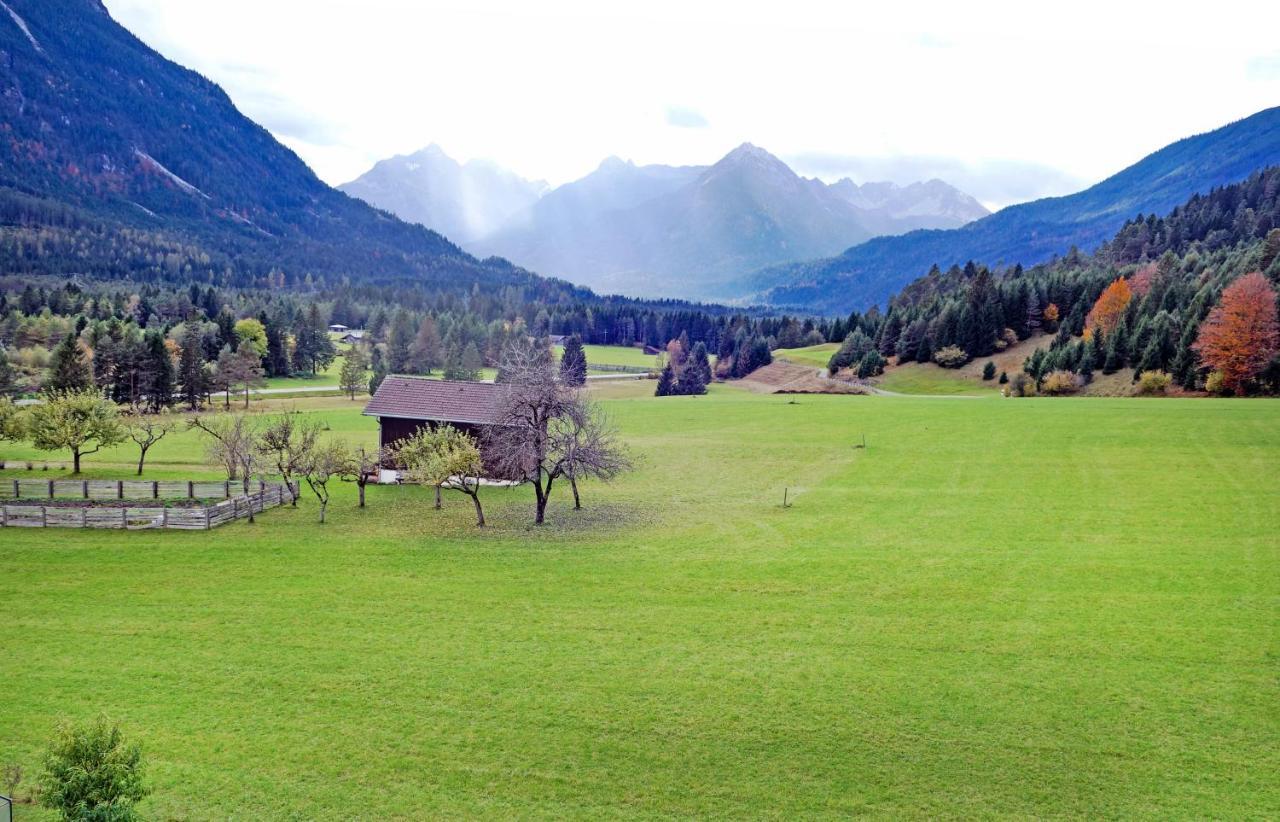 Ferienhaus Oberhof Weissenbach am Lech Bagian luar foto
